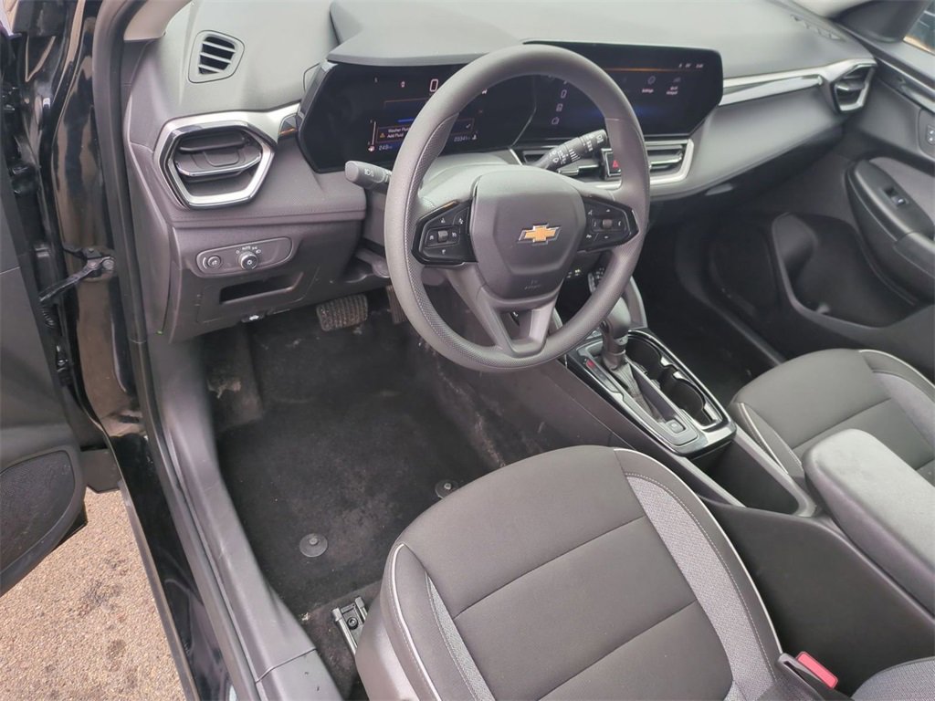 Used 2025 Chevrolet TrailBlazer LT image 10