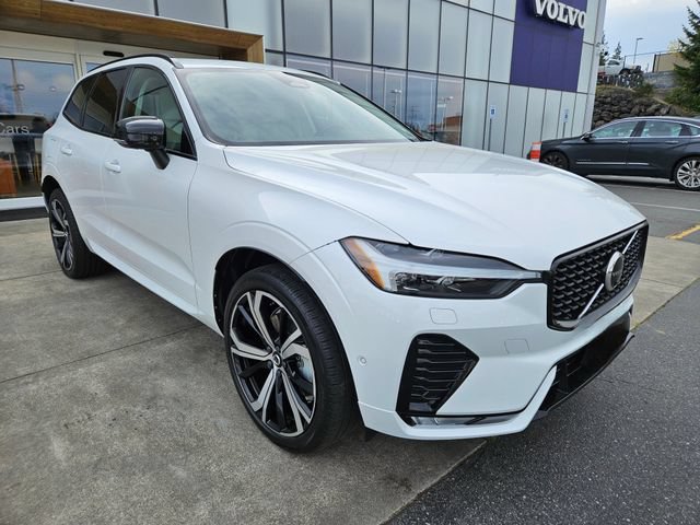 Certified 2023 Volvo XC60 B6 Ultimate w/ Protection Package Premier AWD/4WD image 3