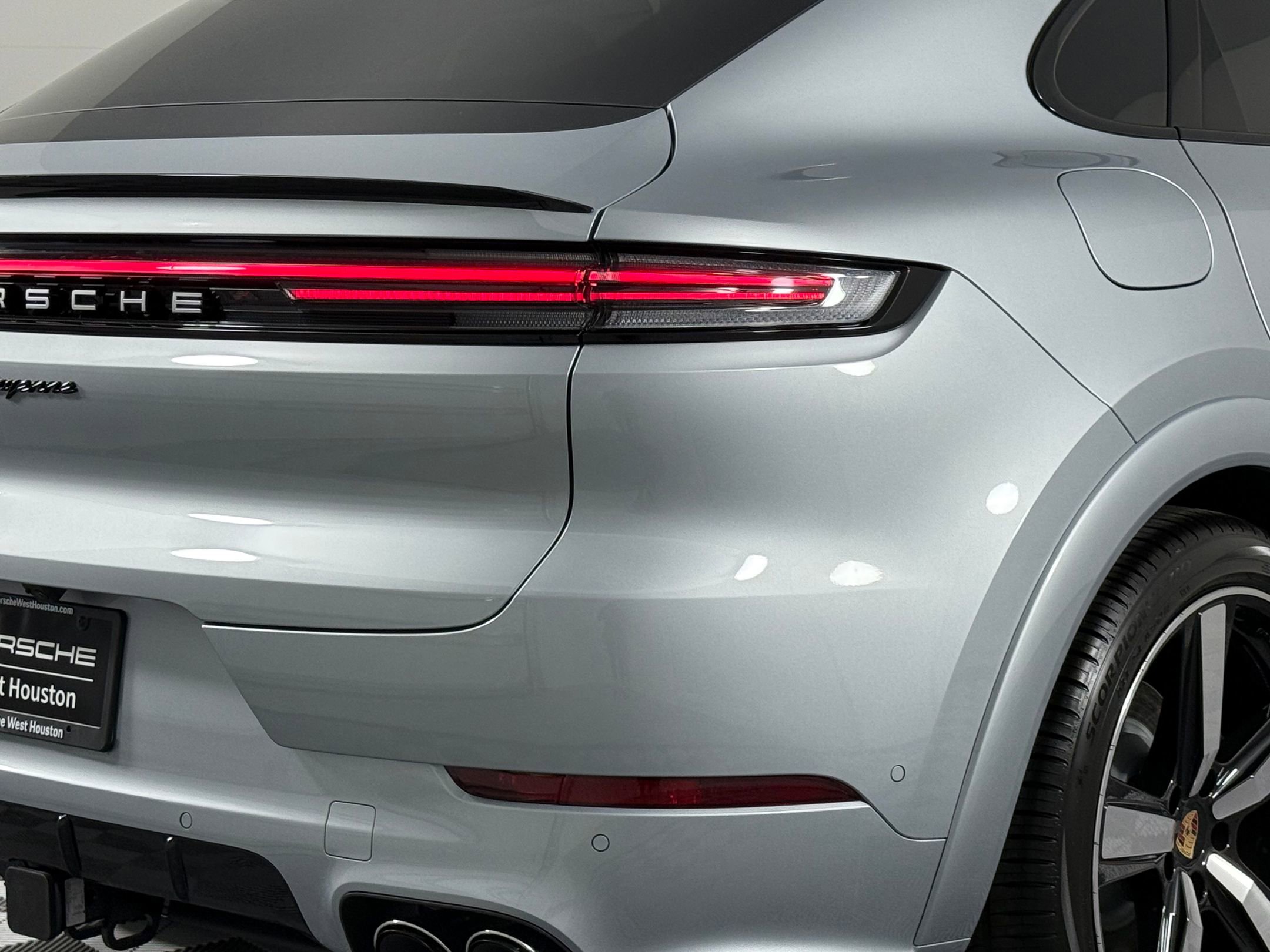 New 2026 Porsche Cayenne E-Hybrid image 13