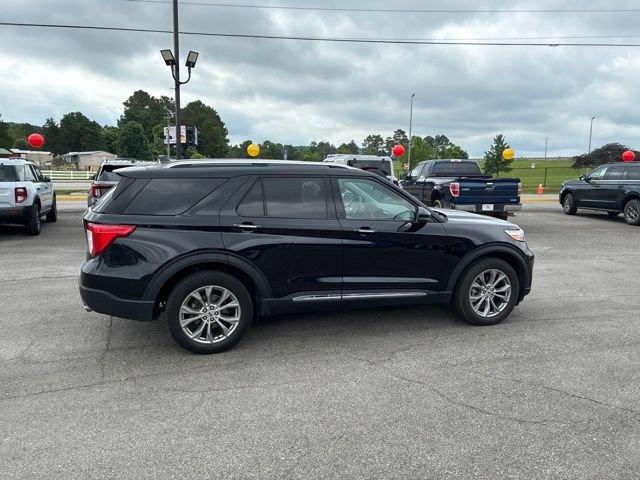 Used 2023 Ford Explorer Limited w/ Equipment Group 301A AWD/4WD image 14