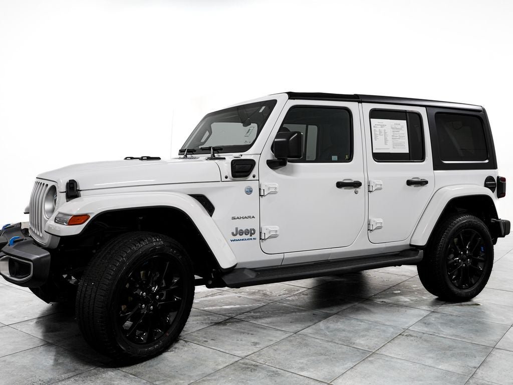 Used 2023 Jeep Wrangler Unlimited Sahara w/ Cold Weather Group AWD/4WD image 4