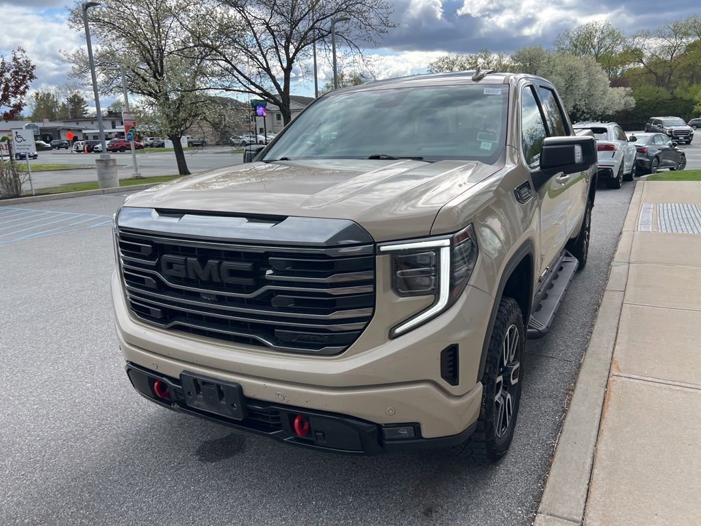 Used 2023 GMC Sierra 1500 AT4 w/ AT4 Premium Package AWD/4WD image 44