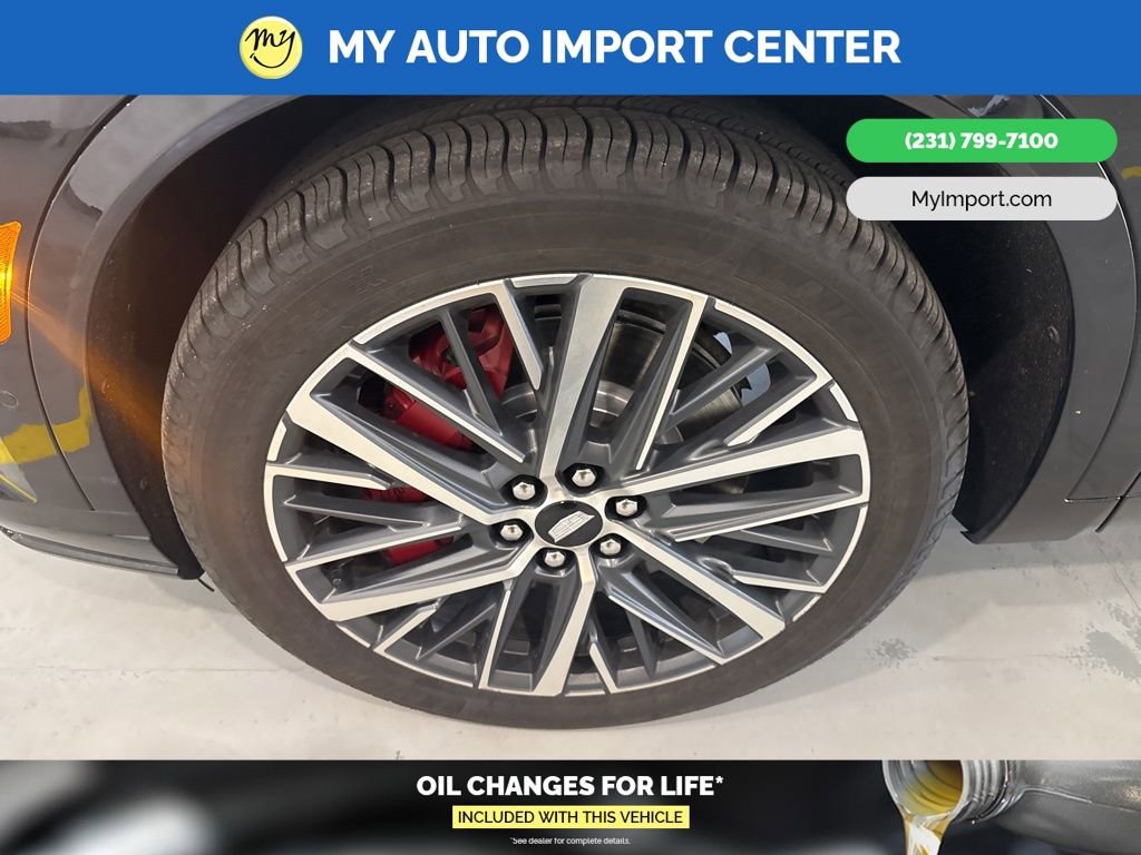 Used 2022 Cadillac XT6 Sport w/ Platinum Package image 9