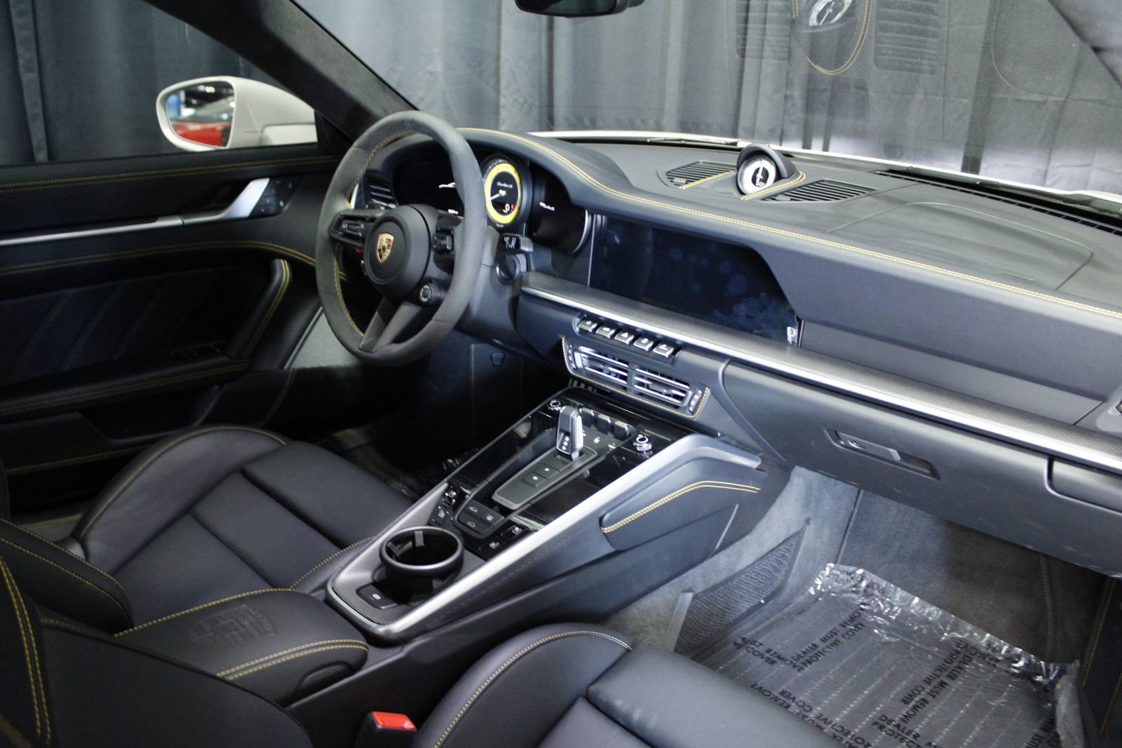 Used 2025 Porsche 911 Turbo S AWD/4WD image 27