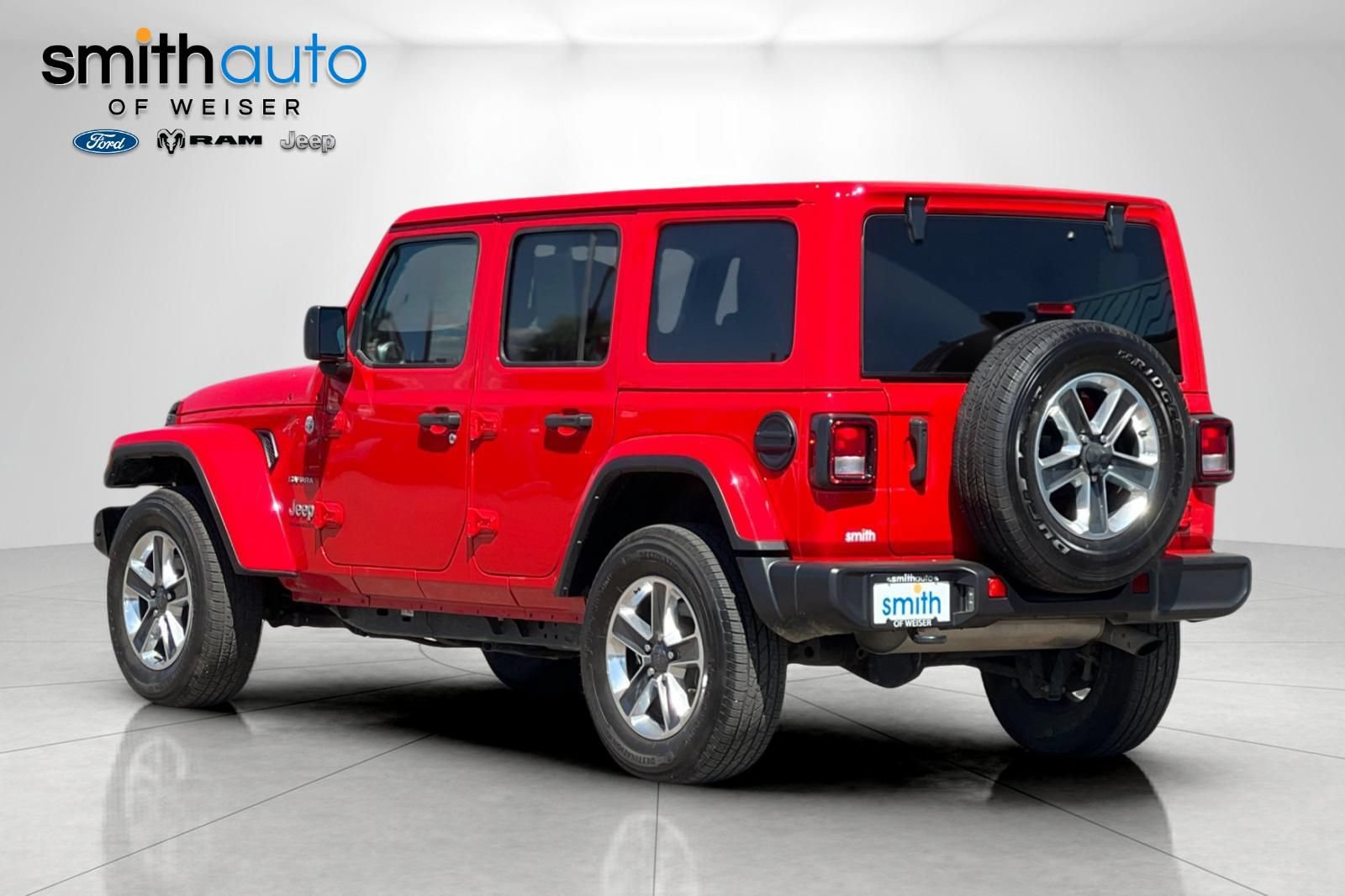 Used 2023 Jeep Wrangler Unlimited Sahara AWD/4WD image 7