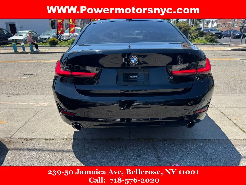Used 2019 BMW 330i xDrive Sedan w/ Driving Assistance Package AWD/4WD image 4