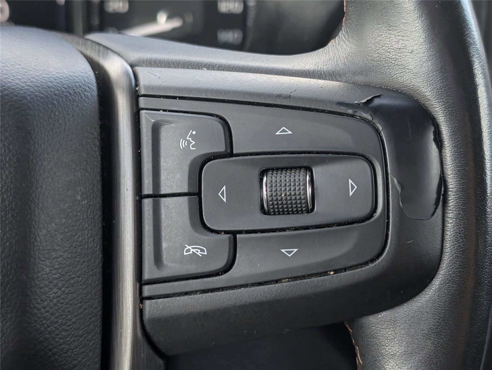 Used 2021 GMC Sierra 1500 AT4 w/ AT4 Value Package image 26