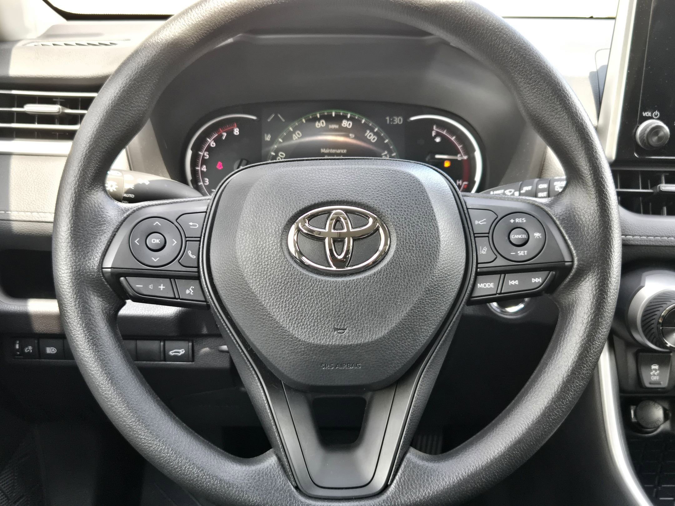 Used 2025 Toyota RAV4 XLE w/ Convenience Package FWD image 21