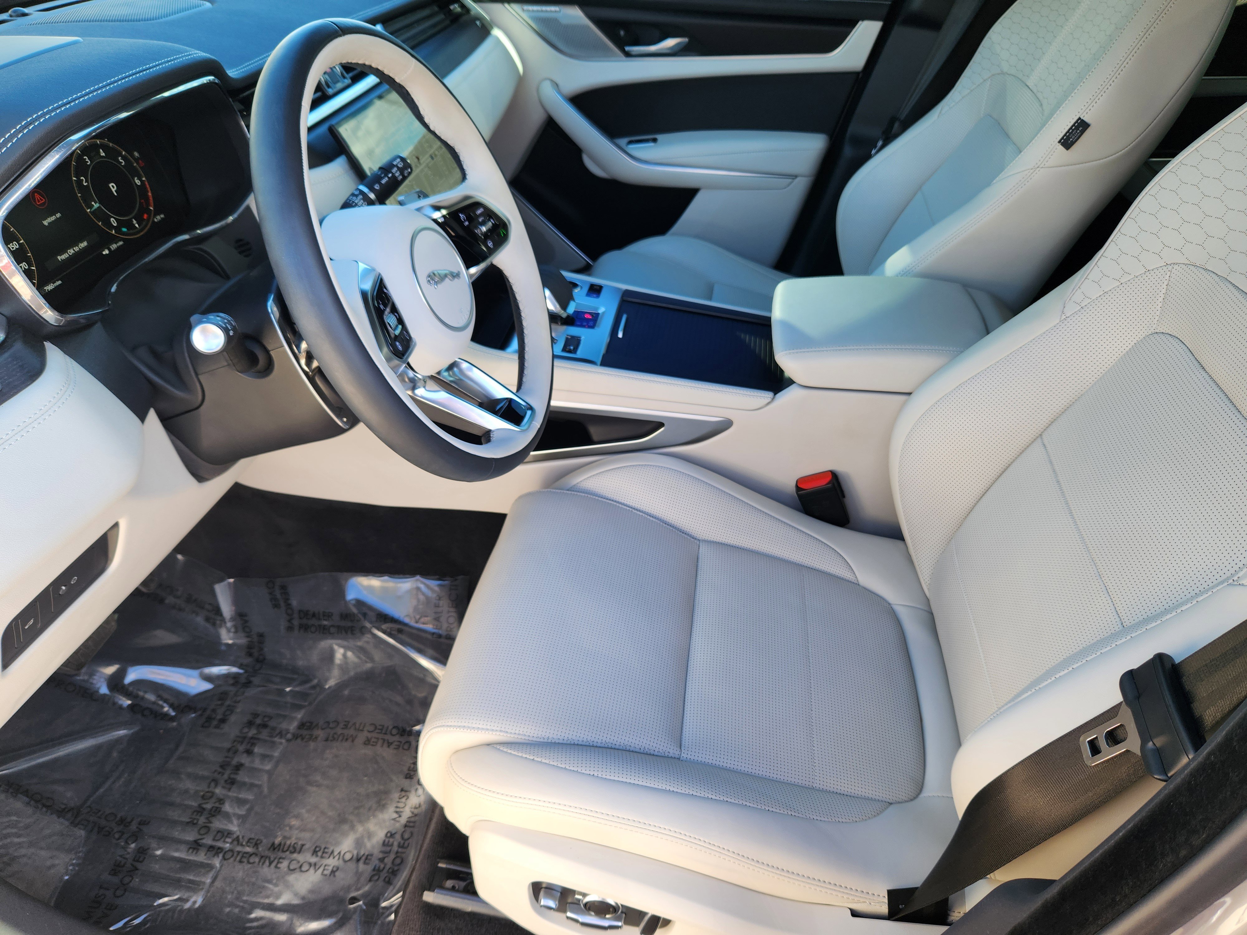 Used 2026 Jaguar F-PACE R-Dynamic S image 17