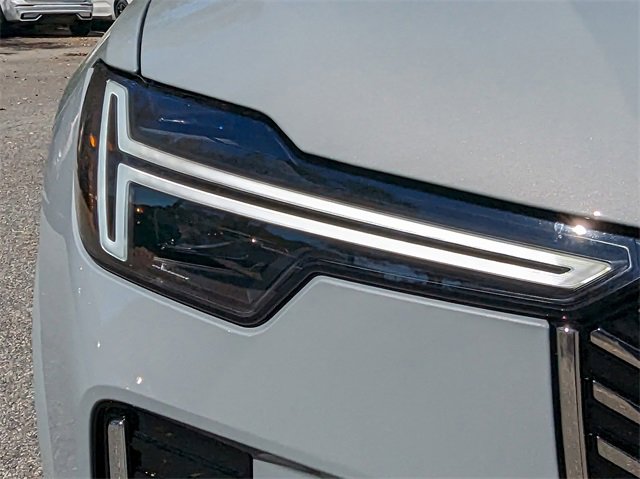 New 2025 Volvo XC90 B6 Core image 10