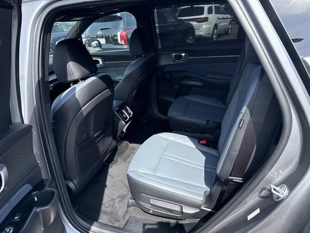 Used 2025 Kia Sorento SX Prestige image 13