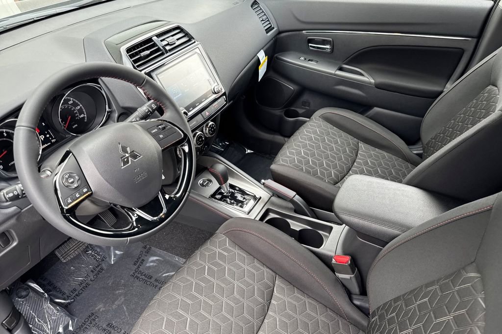 New 2026 Mitsubishi Outlander Sport LE AWD/4WD image 10