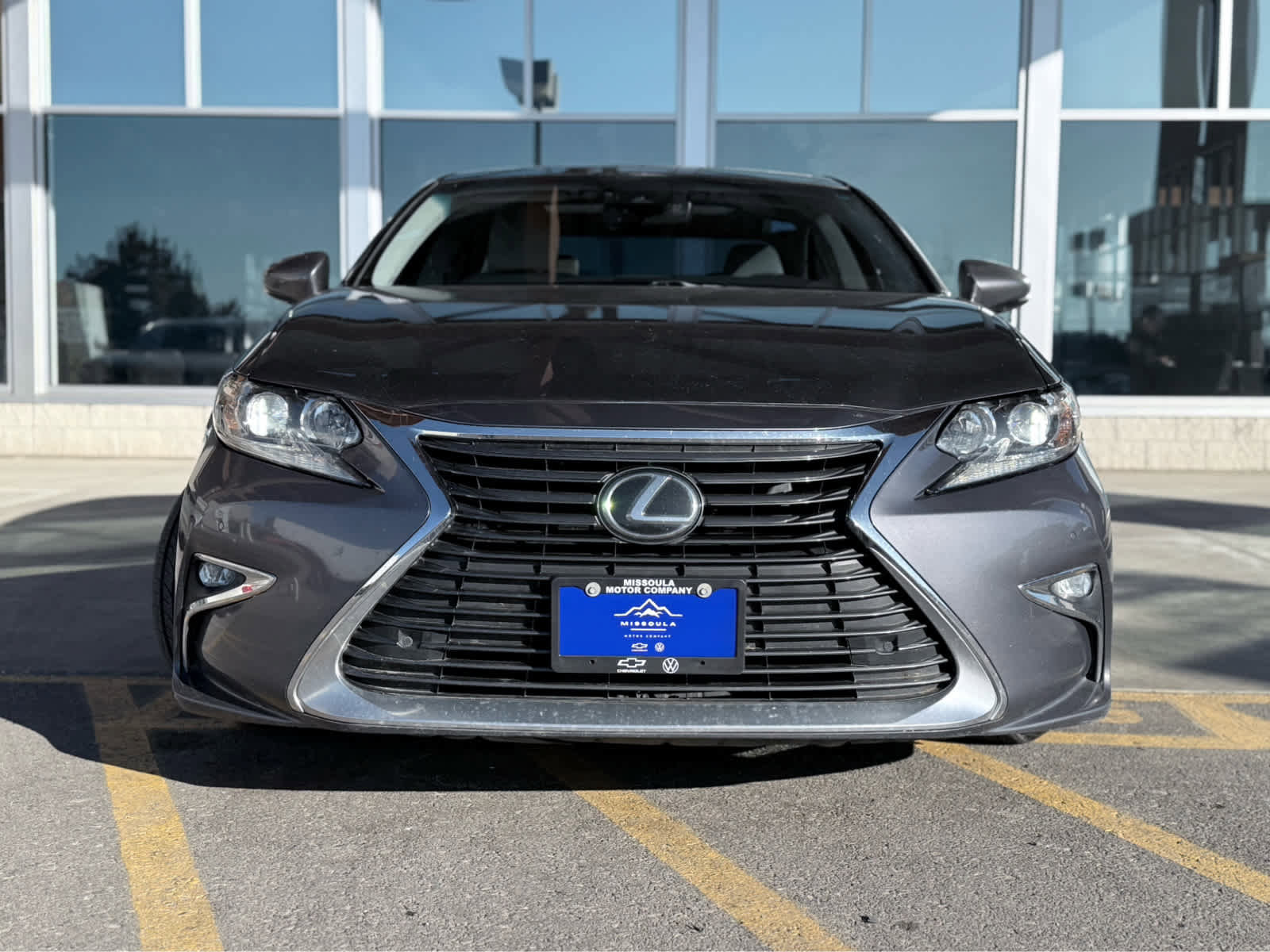 Used 2016 Lexus ES 350 w/ Navigation System Package image 3