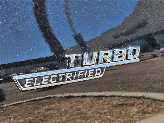 Used 2024 Mercedes-Benz C 43 AMG 4MATIC Sedan image 30