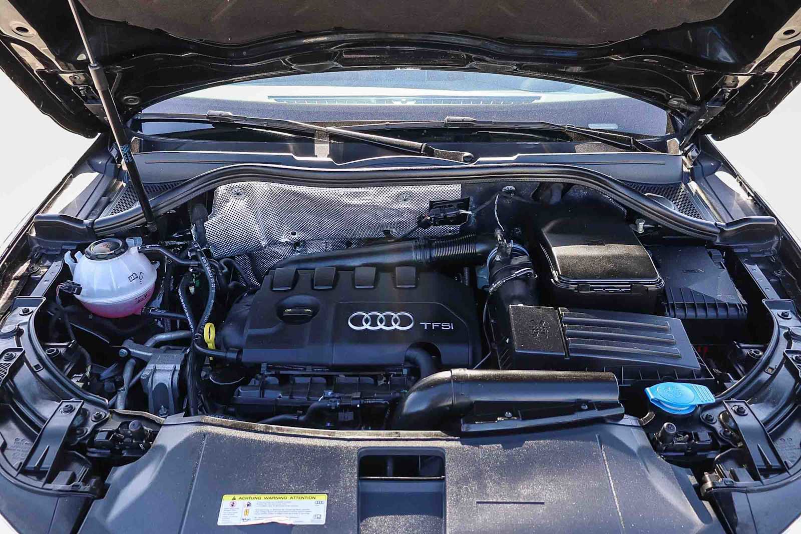 Used 2018 Audi Q3 2.0T Premium Plus w/ Premium Plus Package image 42