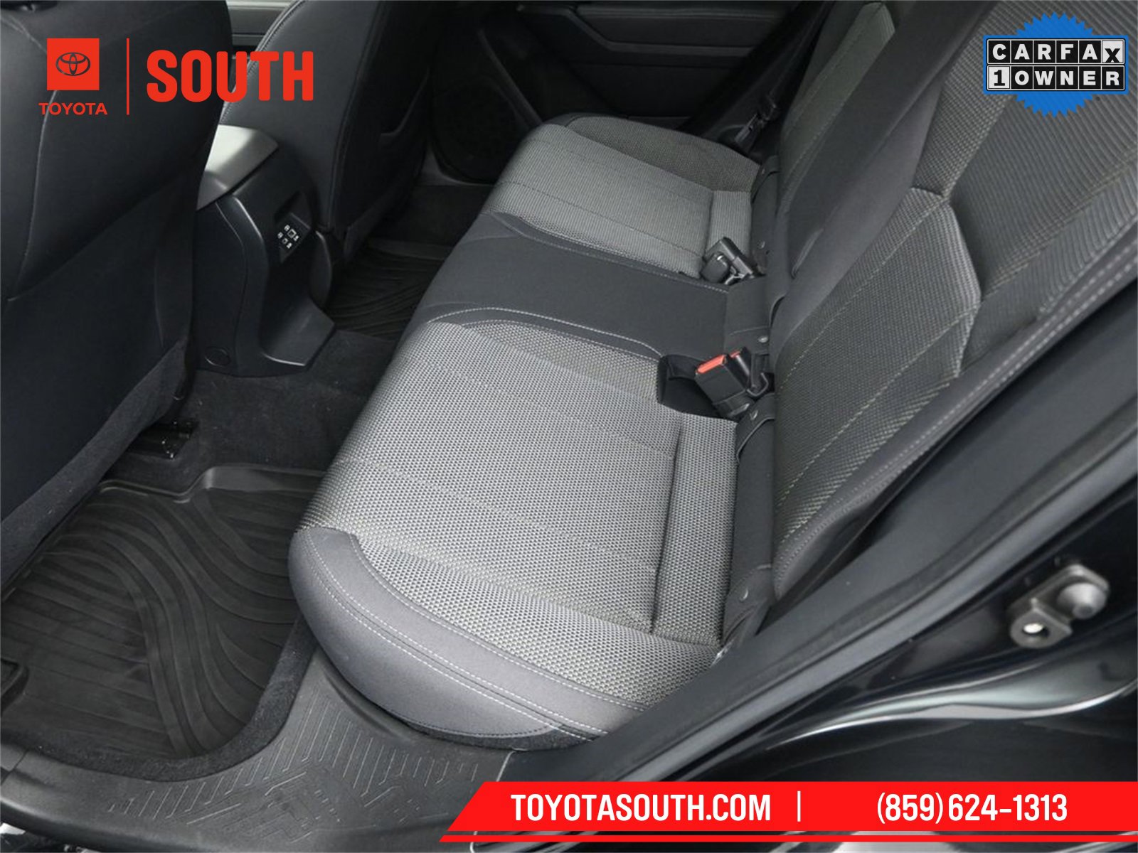 Used 2024 Subaru Crosstrek 2.0i Premium image 30