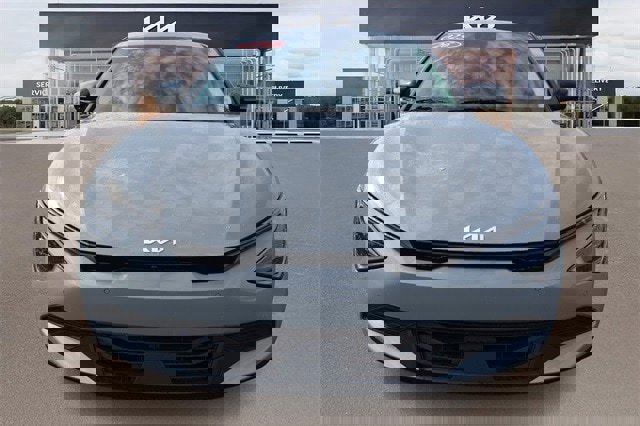 New 2025 Kia EV6 Light w/ Light LR Technology Package image 8