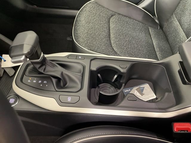 New 2025 Kia K4 GT-Line image 32