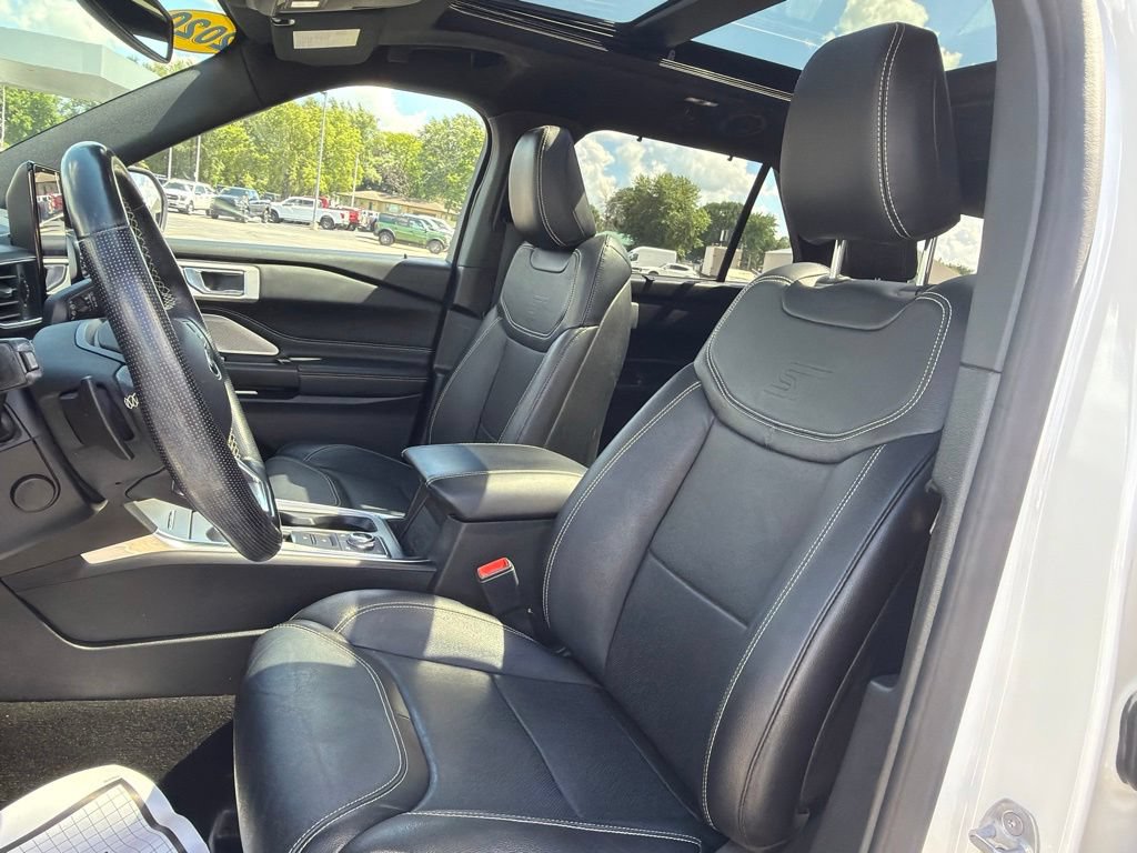 Used 2020 Ford Explorer ST w/ ST Street Pack AWD/4WD image 12