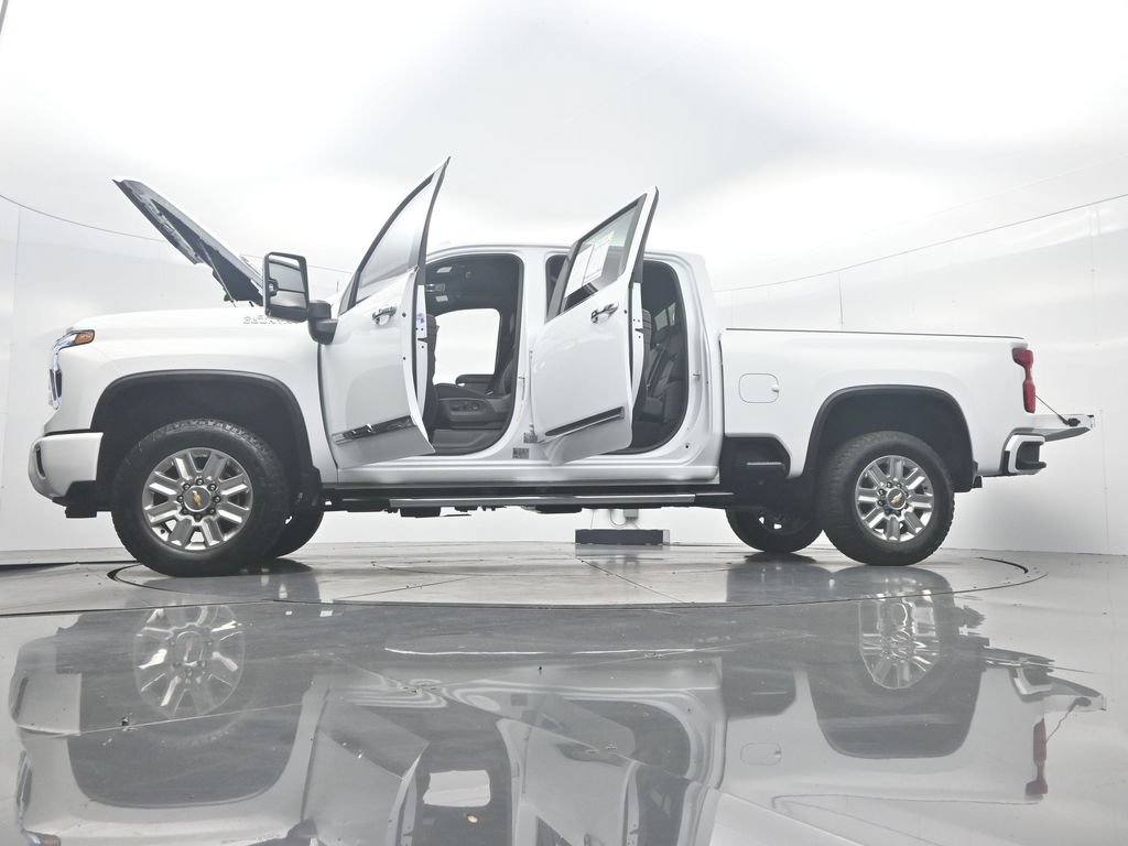 Used 2024 Chevrolet Silverado 2500 High Country w/ High Country Premium Package AWD/4WD image 53