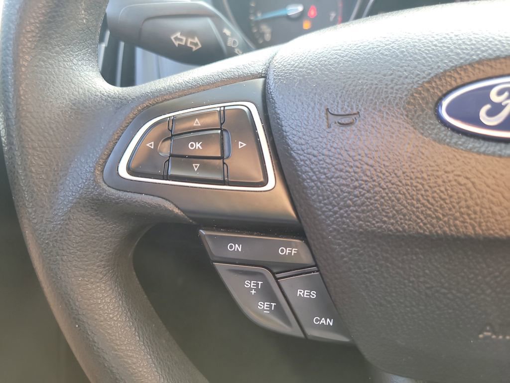 Used 2017 Ford Focus SE image 24