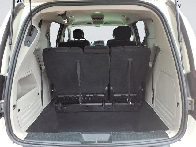Used 2013 Dodge Grand Caravan SXT FWD image 8