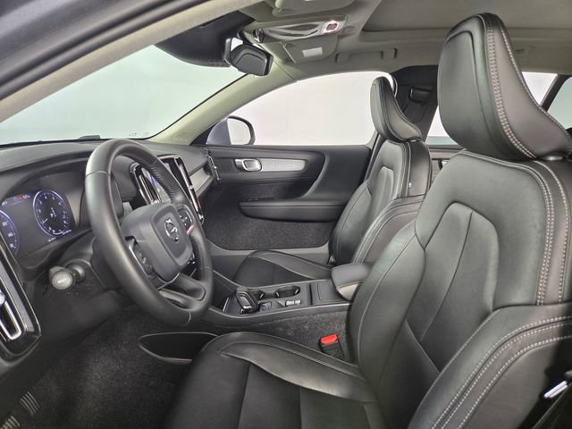 Used 2019 Volvo XC40 T5 Momentum AWD/4WD image 14