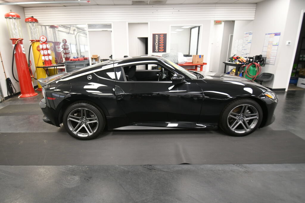 Used 2025 Nissan Z Sport w/ Floor Mat Package RWD image 9