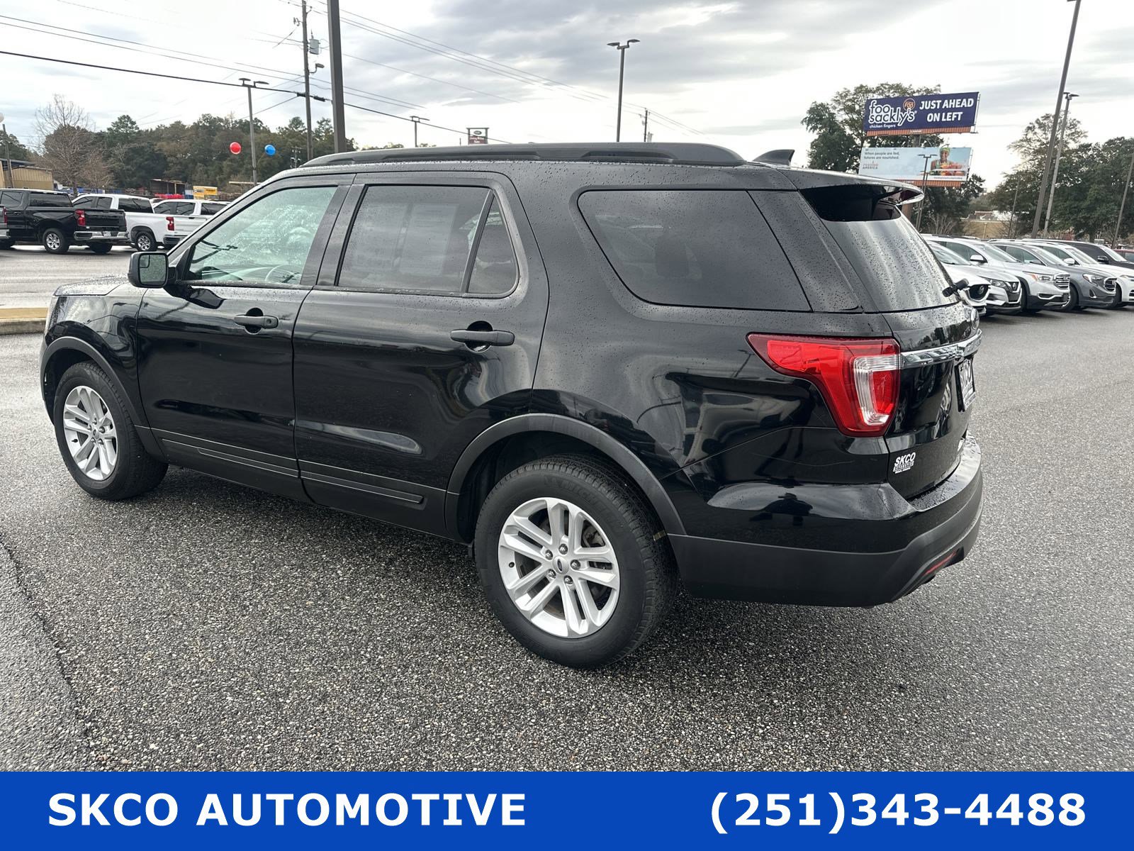 Used 2016 Ford Explorer FWD image 3