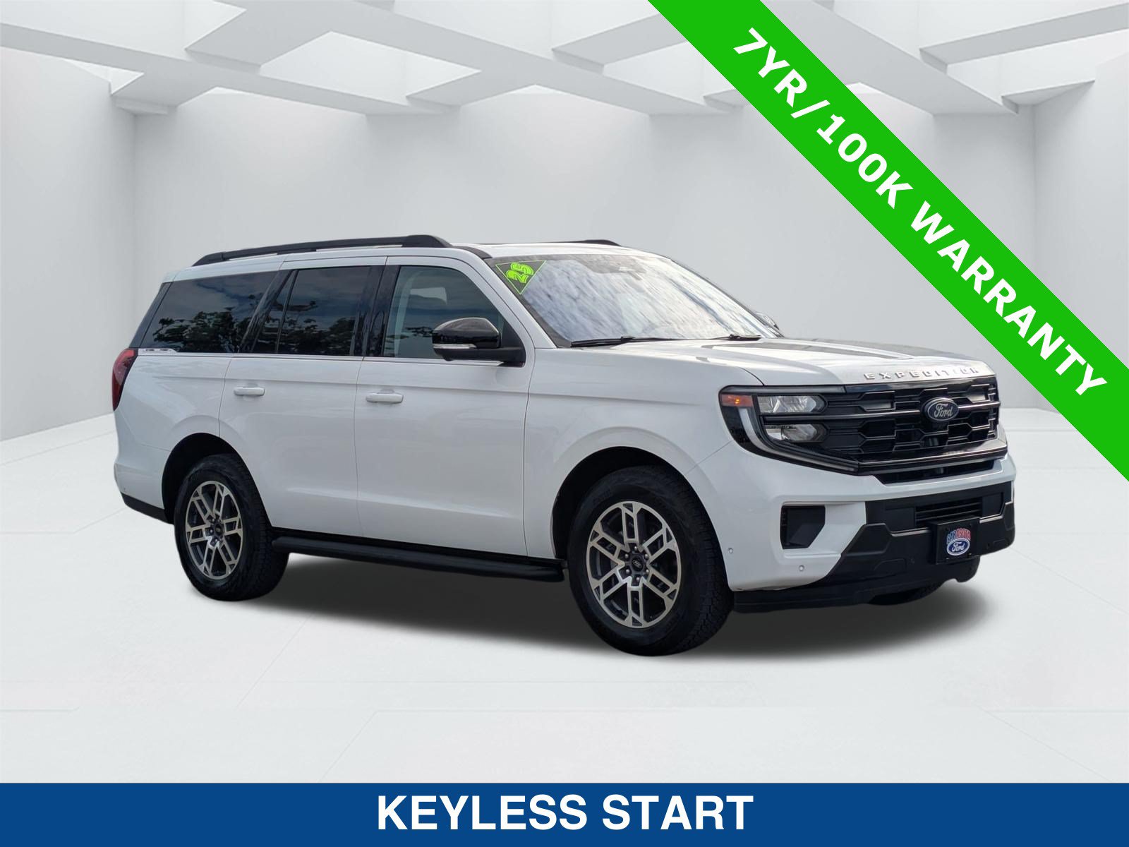 Certified 2025 Ford Expedition Active AWD/4WD image 3
