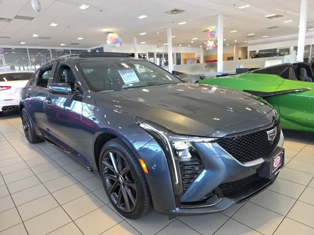 Used 2025 Cadillac CT5 V image 1