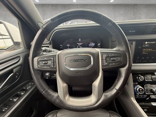 Used 2023 GMC Yukon XL Denali w/ Advanced Technology Package AWD/4WD image 21