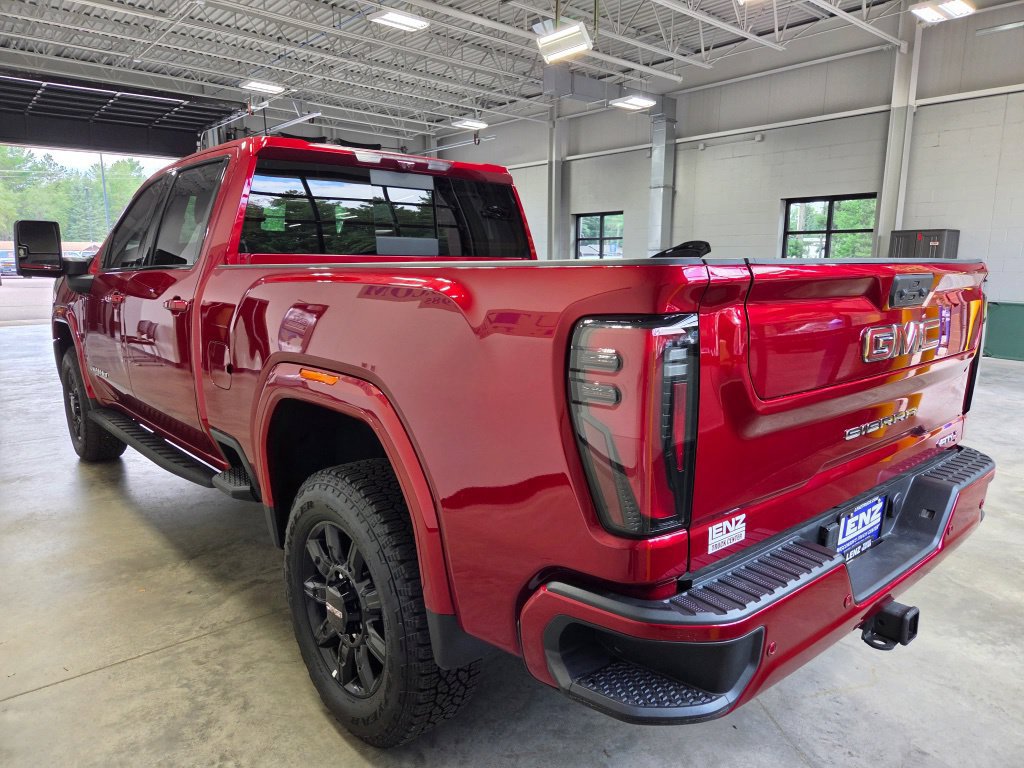 Used 2024 GMC Sierra 2500 AT4 w/ Technology Package AWD/4WD image 6
