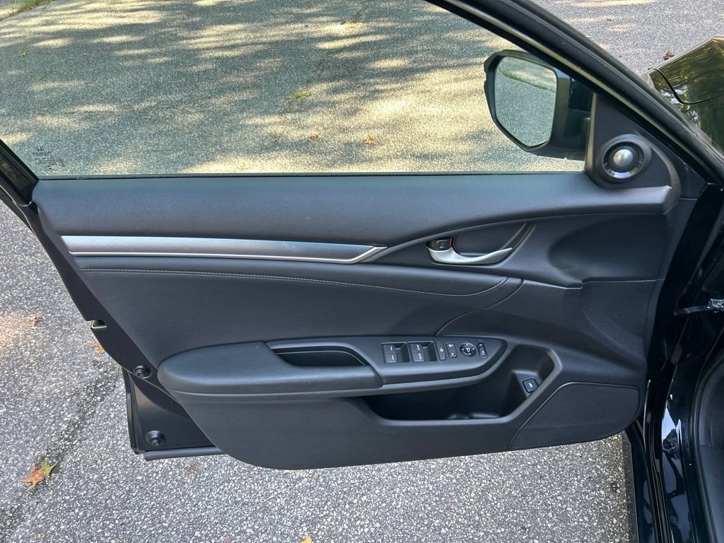 Used 2016 Honda Civic Touring image 13