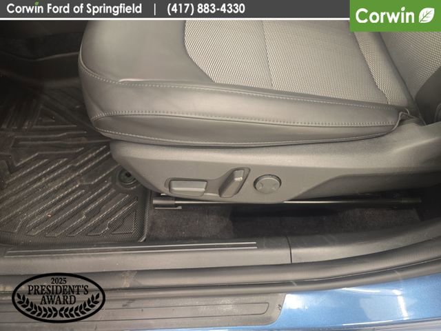 Used 2023 Kia Niro EX w/ EX Cold Weather Package FWD image 32