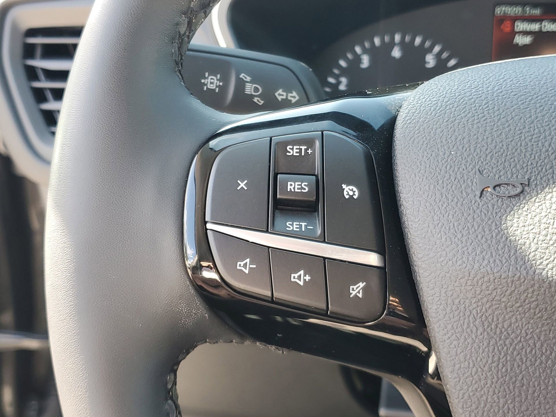 Used 2022 Ford Escape SE w/ Convenience Package image 22