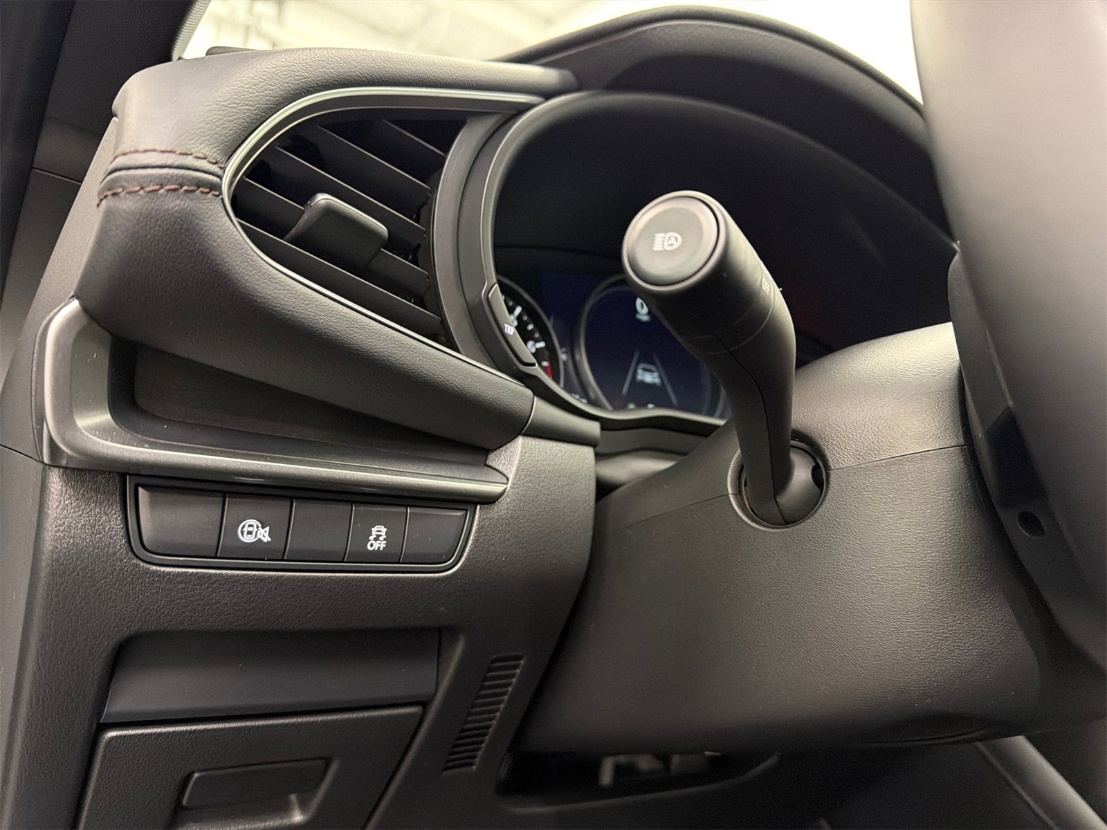 Certified 2025 MAZDA MAZDA3 s Sport image 30