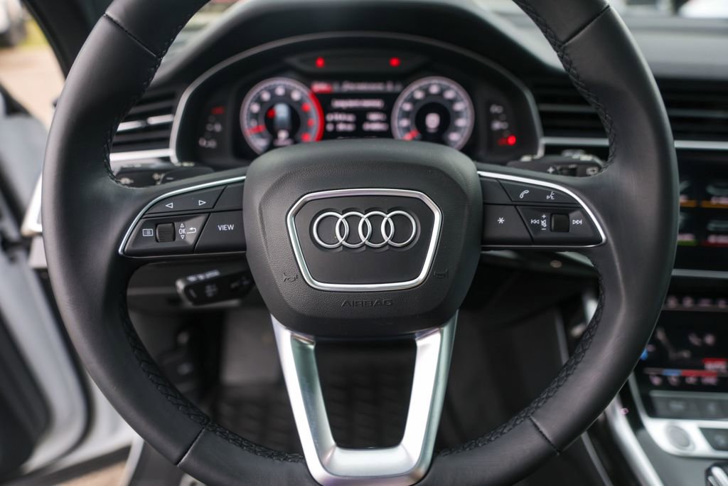 Used 2021 Audi Q7 3.0T Premium Plus image 12