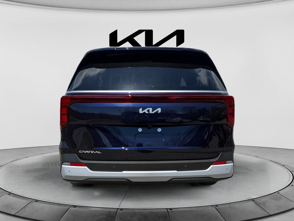 New 2026 Kia Carnival EX FWD image 4