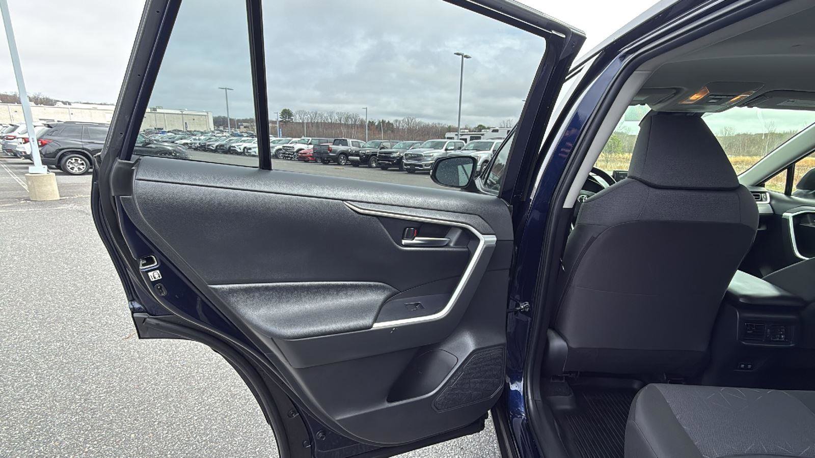 Used 2020 Toyota RAV4 XLE w/ XLE Grade Weather Package image 22