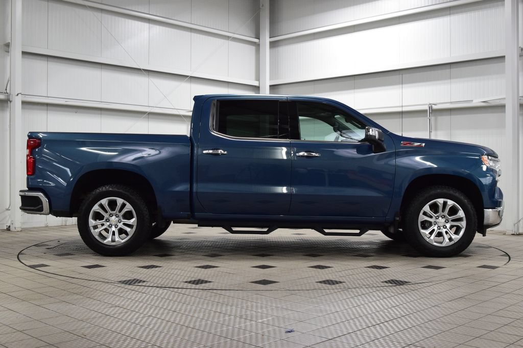 Used 2024 Chevrolet Silverado 1500 LTZ w/ LTZ Premium Package AWD/4WD image 9