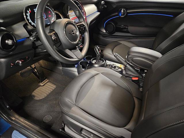 Used 2024 MINI Cooper 2-Door Hardtop FWD image 10