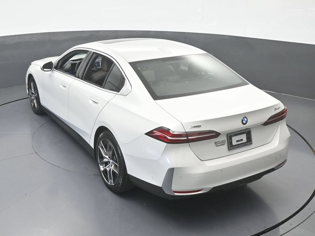 Used 2026 BMW 540i xDrive AWD/4WD image 54