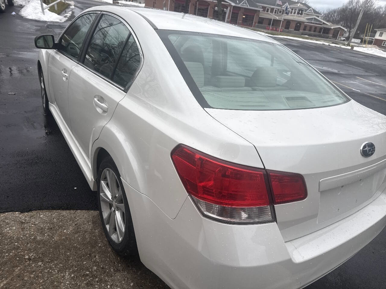 Used 2014 Subaru Legacy 2.5i w/ Alloy Wheel Package image 6