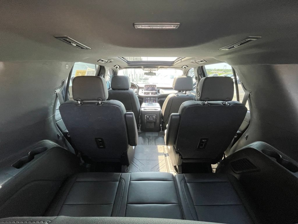 Used 2021 Chevrolet Tahoe Z71 w/ Luxury Package AWD/4WD image 25