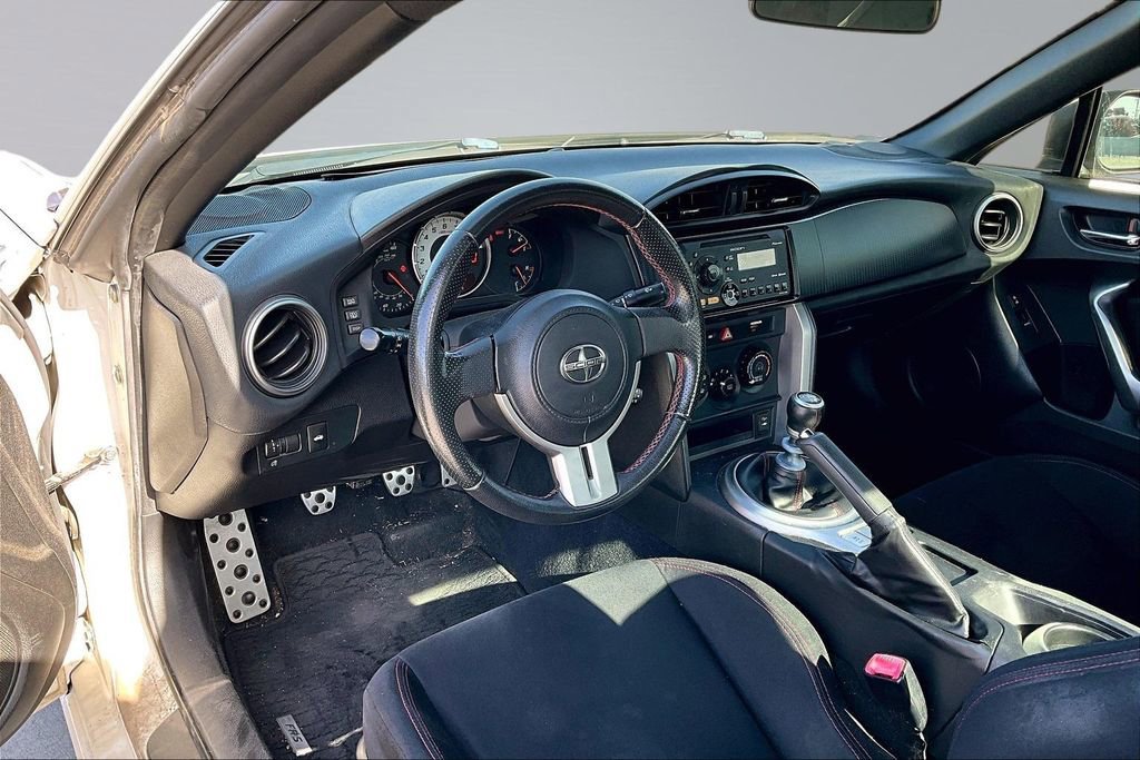 Used 2013 Scion FR-S image 4
