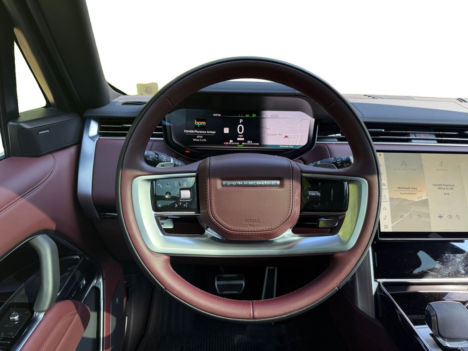 Certified 2025 Land Rover Range Rover SE AWD/4WD image 11