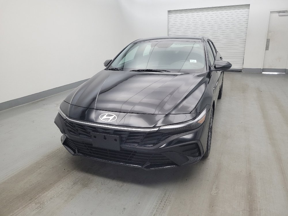 Used 2025 Hyundai Elantra Sport FWD image 15