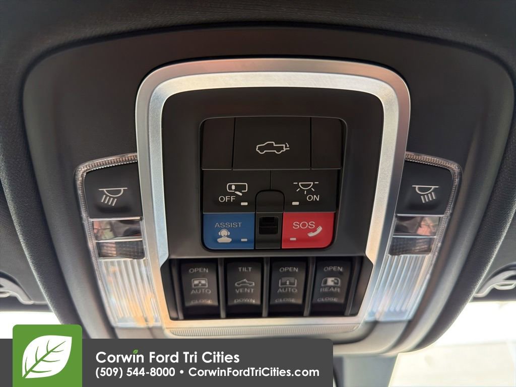 Used 2019 RAM 1500 Laramie Longhorn AWD/4WD image 17