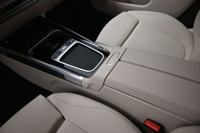 Certified 2025 Mercedes-Benz GLB 250 image 31